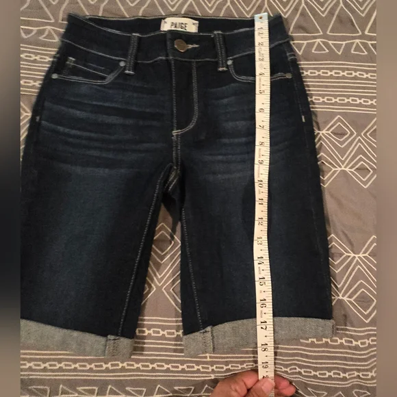 PAIGE Jax Knee Bermuda Denim Shorts Size 23 - Picture 5 of 8